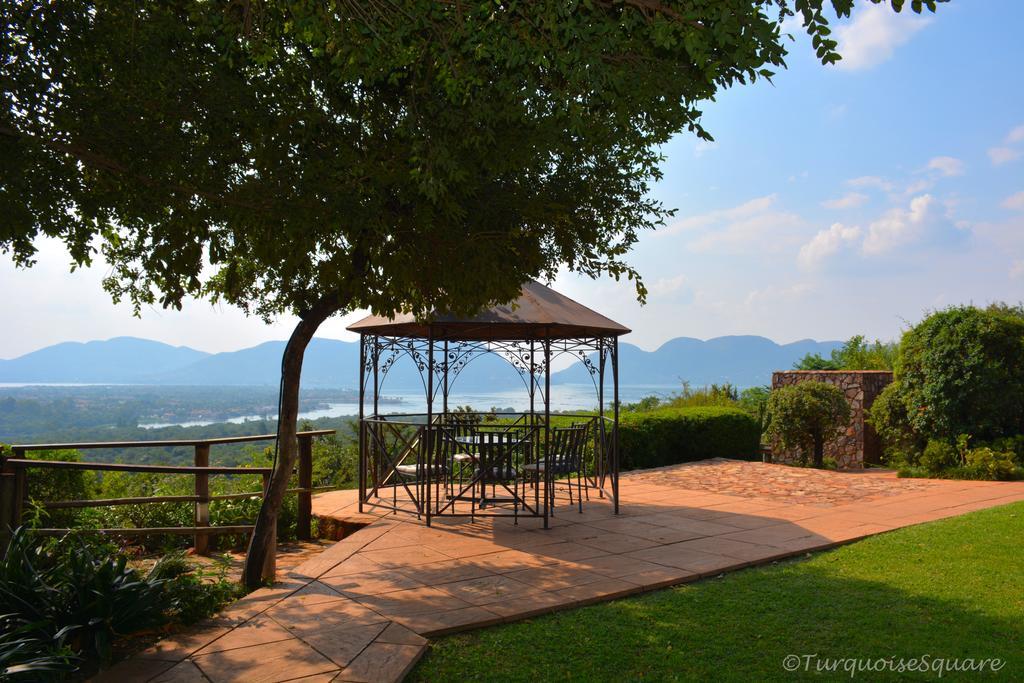 La Montagne Guest Lodge Hartbeespoort Exterior foto