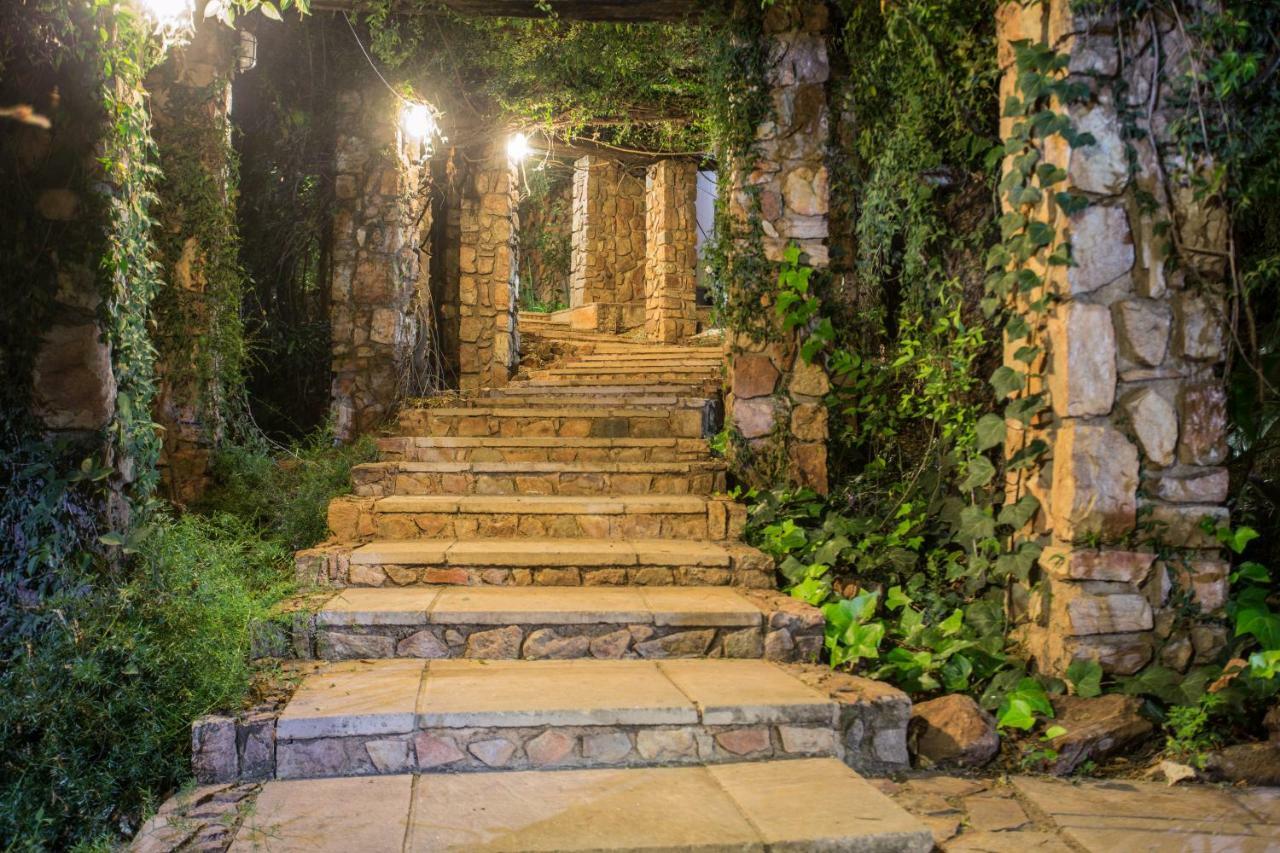 La Montagne Guest Lodge Hartbeespoort Exterior foto